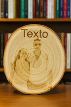 Foto en Rodaja de Madera Natural con Soporte